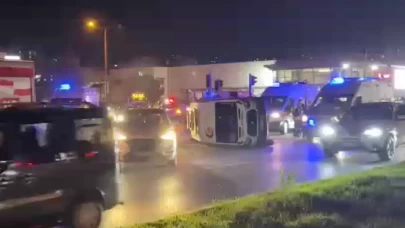 Tokat’ta vakaya giden ambulans devrildi