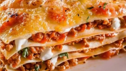 Kilo aldırmayan lazanya! Beşamel sosunu hafifletip lezzeti katladık
