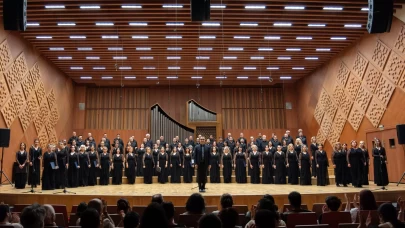 Türkiye’nin koroları Cumhuriyet’in 102. yılı için birlikte söylüyor: 646 ses, tek koro