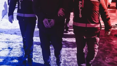 Beyoğlu’nda motosikletli turiste saldırı! İspanyol Youtuber Javier Ros Del Valle’yi darp eden 2 kişi yakalandı