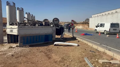 Gaziantep'te otomobille kamyonet çarpıştı