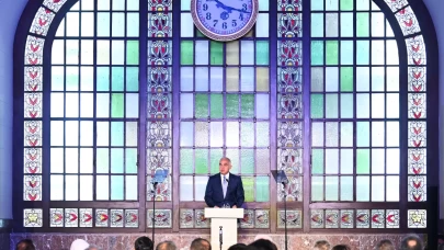 Bakan Ersoy, tarihi gar sahaları için yeni vizyonu açıkladı