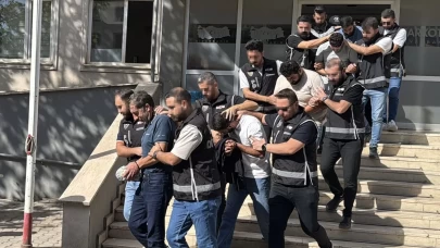 Diyarbakır merkezli 13 ilde silah ve mühimmat operasyonu: 19 tutuklama