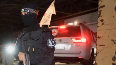 İsrail, Kızılhaç'ın Hamas’tan 4 İsrailli esirin cesedini teslim aldığını açıkladı