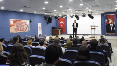 Muş'ta Aile ve Sosyal Hizmetler İl Müdürlüğü personeline travma eğitimi