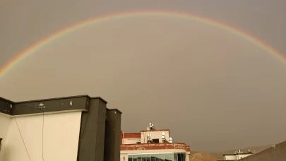 Kozan semalarında göz kamaştıran görüntü