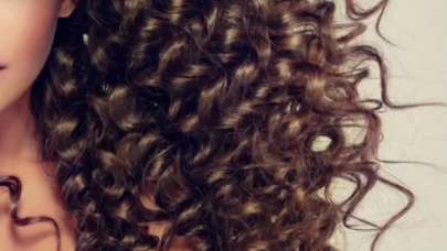 Kıvırcık saçlara özel bakım önerileri! Sağlıklı ve bakımlı kıvrımlar için neler yapmalısınız?