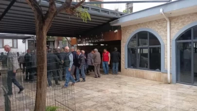 Eşi tarafından sokak ortasında öldürülen kadın son yolculuğuna uğurlandı