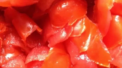 Domatesin kabuklarını atmayın! Antioksidan ve C vitamini deposu