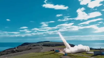 Türk savunma sanayiinin yeni balistik füze testi başarılı oldu