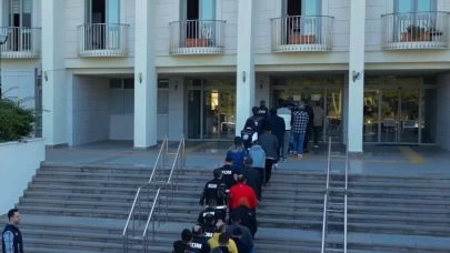 Muğla merkezli göçmen kaçakçılığı operasyonunda 13 tutuklama