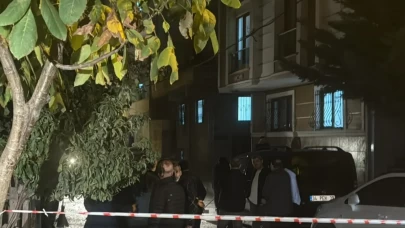 Bağcılar'da bir evde tüp patlaması sonucu 3 kişi yaralandı