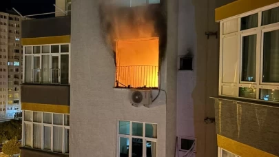 Adana’da 7. kattaki dairede korkutan yangın!