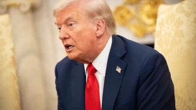 Trump yönetimi federal çalışanları işten çıkarmaya başladı