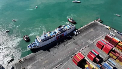 Gazze'ye yardım taşıyan 17. İyilik Gemisi yola çıktı