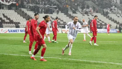 Elazığspor evinde 2 golle kazandı