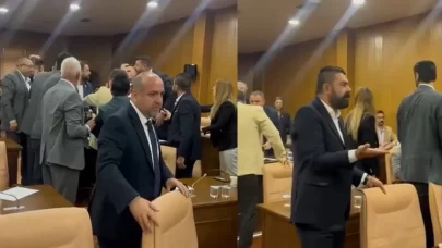 Mamak Belediye Meclisi’nde CHP'nin “Demokrasi şovu” yumruklara takıldı!