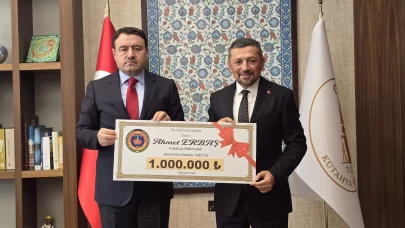 MHP’li Erbaş’tan Jandarma Vakfına 1 milyon TL bağış