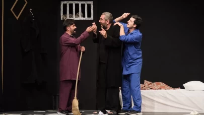 Erzurum Şehir Tiyatrosu, Adana’da Erzurum kültürünü sahneye taşıdı