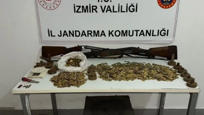 İzmir’de 13 yıldır aranan firari, sahte kimlikle yakayı ele verdi