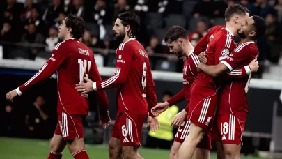 Liverpool’dan Şampiyonlar Ligi'nde Frankfurt’a fark!