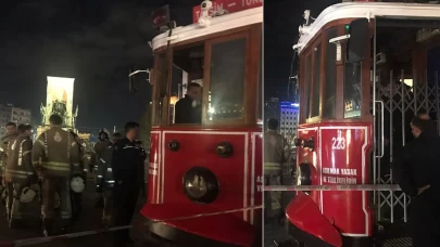 Taksim'de nostaljik tramvayda yangın çıktı