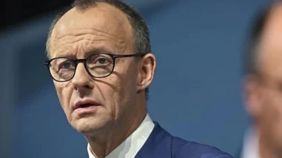 Berlin’de Başbakan Merz’e göçmen tepkisi: Binlerce kişi protesto etti