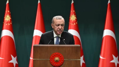 Cumhurbaşkanı Erdoğan Aliya İzzetbegoviç'i andı