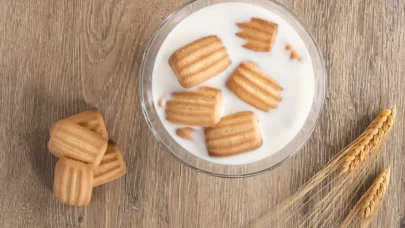 Evde hazırlanan doğal ve şekersiz bebek bisküvisi tarifi