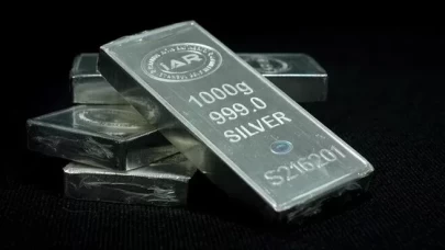 Gümüş sert satışla karşılaştı