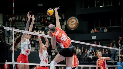 Eczacıbaşı, yeni evinde fırtına gibi başladı!