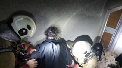 Hatay’da apartman elektrik odasında yangın: 2 vatandaş dumandan etkilendi