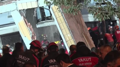 Gebze’de feci çöküş: 2 çocuk hayatını kaybetti, anne ve baba enkaz altında