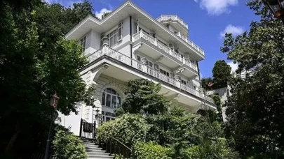 Beyaz Köşk dördüncü ihalede satıldı