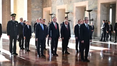İngiltere Başbakanı Starmer, Anıtkabir ve TUSAŞ'ı ziyaret etti