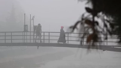 Düzce’de sabah sisleri hayatı zora soktu