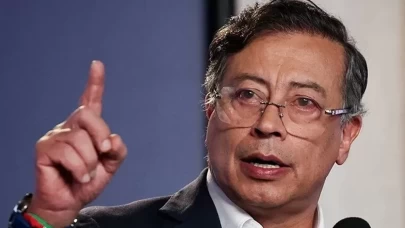 Petro ABD'ye rest çekti