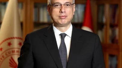 Sağlık Bakanı Memişoğlu, Antalya’da Aksu Aile Sağlığı Merkezi'ni ziyaret etti