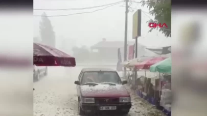 Seydikemer’de dolu sürprizi: Sokaklar beyaza büründü