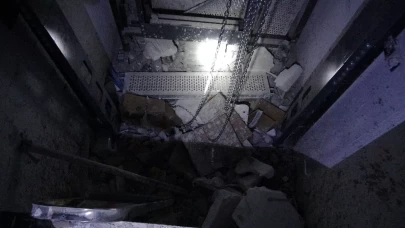 Asansör montajı sırasında 3 metreden düşen işçi ağır yaralandı