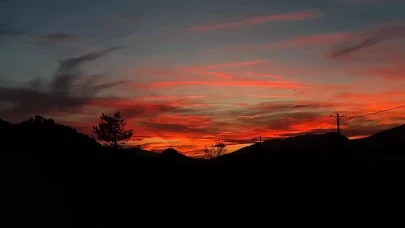 Bolu’da gün batımı kartpostallık görüntüler oluşturdu