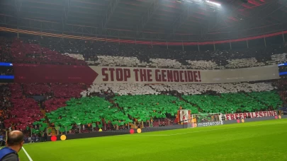 Galatasaray tribünlerinden Filistin’e anlamlı destek