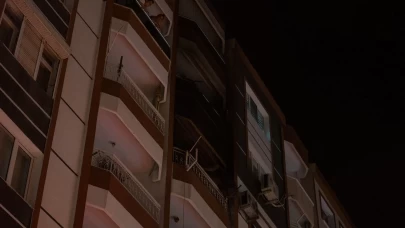 Kendisinden şikayetçi olan eşine kızıp evi ateşe verdi