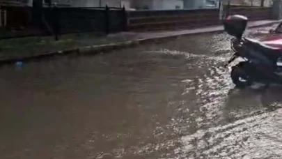 Çanakkale’de sağanak hayatı felç etti