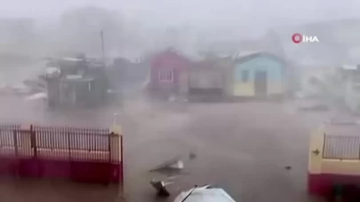 Melissa Kasırgası, Jamaika'nın güneybatısını vurdu