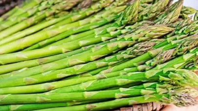 Kuşkonmazı her gün tüketmenin 10 şaşırtıcı faydası