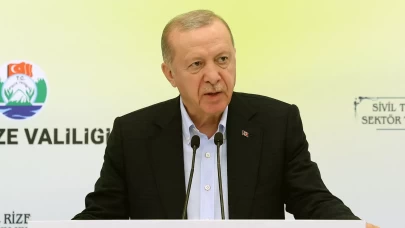 Cumhurbaşkanı Erdoğan ile minik öğrencinin diyalogu kahkahalara boğdu