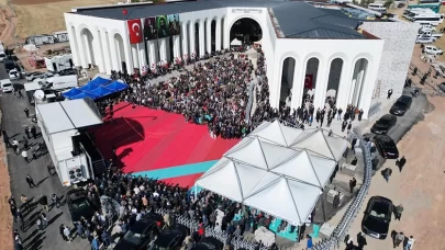 Dünya’nın En Büyük Cemevi…