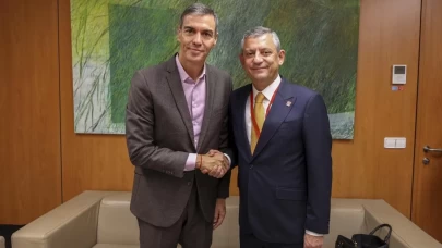 Özgür Özel bu kez de İspanya'da Türkiye’yi şikayet etti