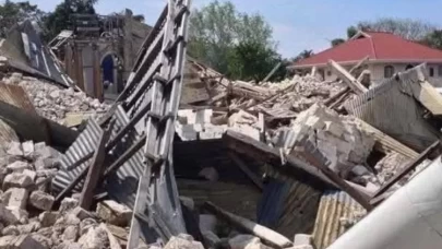 Filipinler’de 7.4 büyüklüğündeki depremde 7 kişi hayatını kaybetti